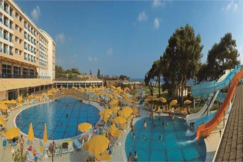 2 фото отеля Laphetos Beach Resort & Spa 5* 