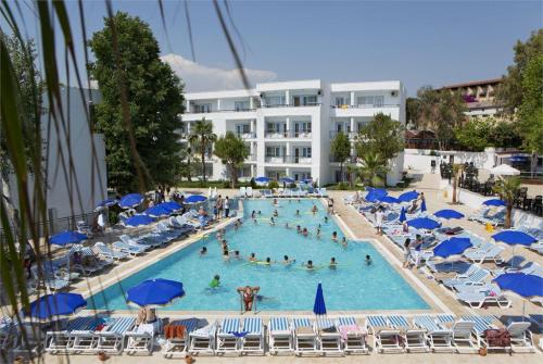 41 фото отеля Larissa Beach Club Side 4* 