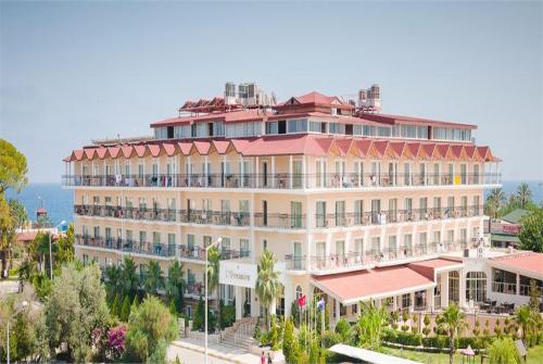 3 фото отеля L'oceanica Beach Resort Hotel 5* 
