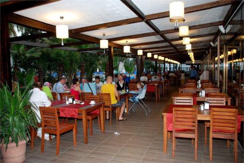 36 фото отеля Maya Golf Hotel 4* 