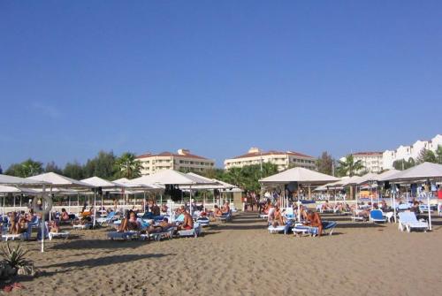 4 фото отеля Miramare Beach Hotel 4* 