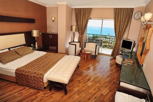 18 фото отеля Mukarnas Spa Resort 5* 