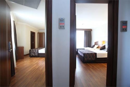 15 фото отеля Nilbahir Resort Hotel & Spa 5* 