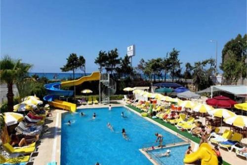 5 фото отеля Oncul Beach Hotel 3* 