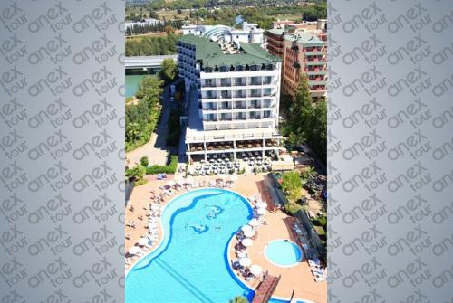 2 фото отеля Porto Azzurro Delta Hotel 5* 