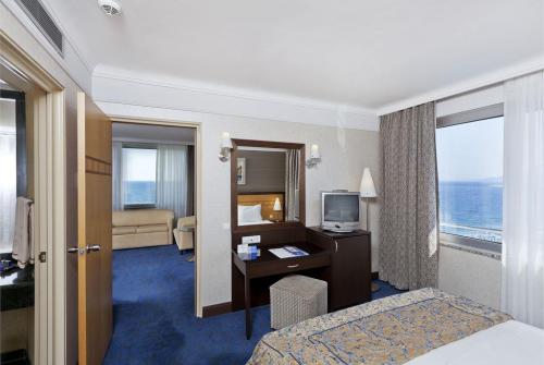26 фото отеля Porto Bello Hotel Resort & Spa 5* 