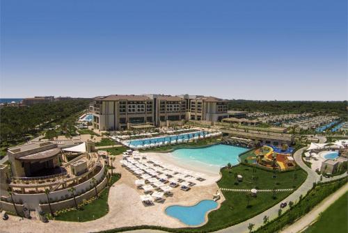 36 фото отеля Regnum Carya Golf & Spa Resort 5* 