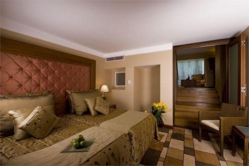 15 фото отеля Rixos Sungate Special Rooms 5* 