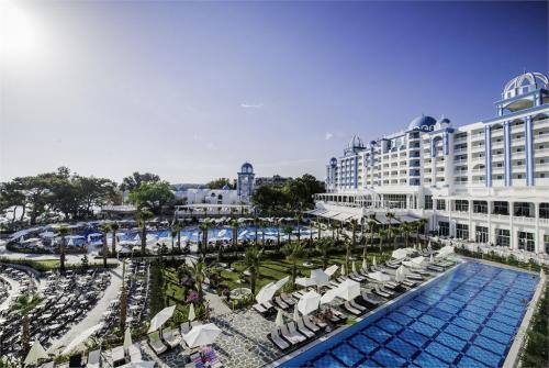 1 фото отеля Rubi Platinum Spa Resort & Suites 5* 