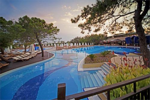 11 фото отеля Sueno Hotels Beach Side 5* 