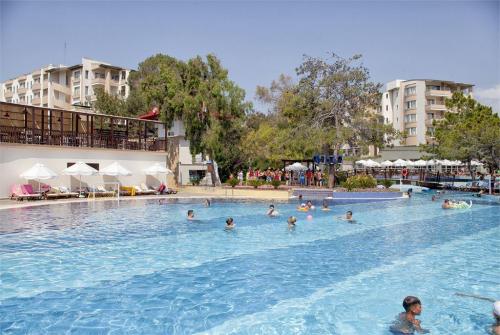 14 фото отеля Sueno Hotels Beach Side 5* 