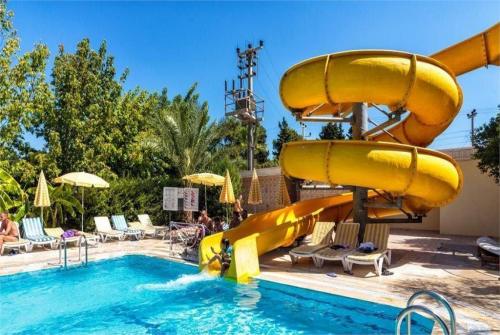 3 фото отеля Sunmerry Hotel 4* 