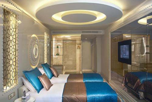 2 фото отеля Sura Design Hotel Suites 4* 