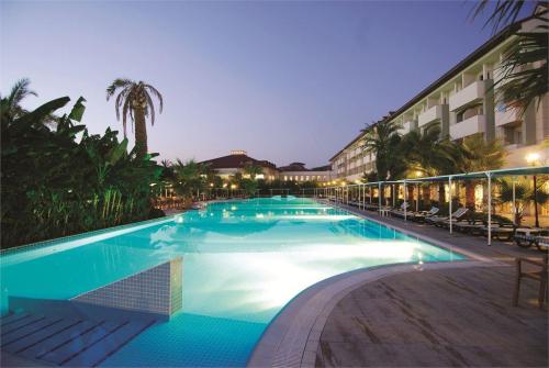 24 фото отеля Sural Resort Hotel 5* 