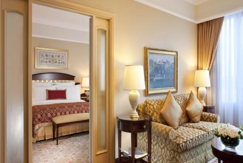 2 фото отеля The Ritz-Carlton Istanbul 5* 