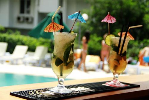 10 фото отеля Tourist Hotel Antalya 3* 