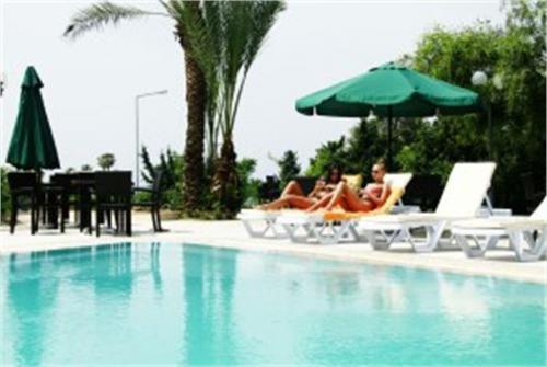 2 фото отеля Tourist Hotel Antalya 3* 
