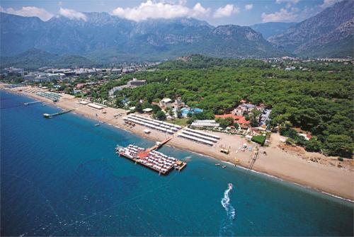 4 фото отеля Ulusoy Kemer Holiday Club 4* 