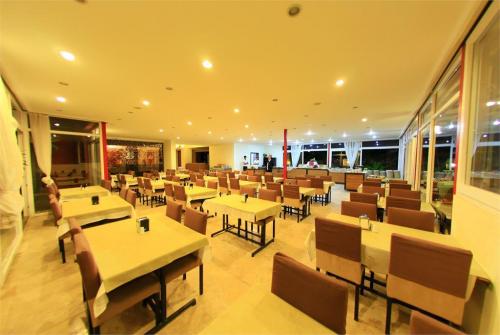 35 фото отеля Venus Hotel Kemer 3* 