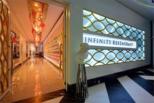 50 фото отеля Vikingen Infinity Resort & Spa 5* 