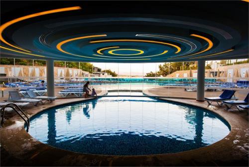 10 фото отеля Water Planet Deluxe Hotel & Aquapark 5* 