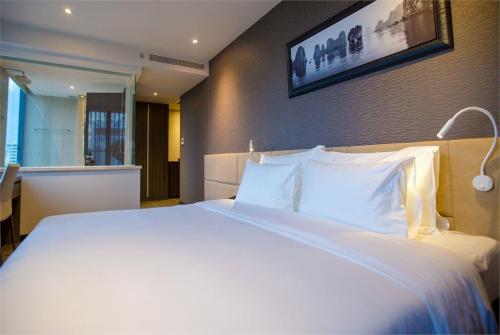42 фото отеля Alana Nha Trang Beach Hotel 4* 