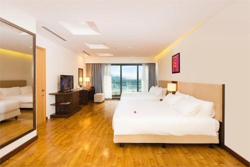 7 фото отеля Bavico Nha Trang Hotel 4* 