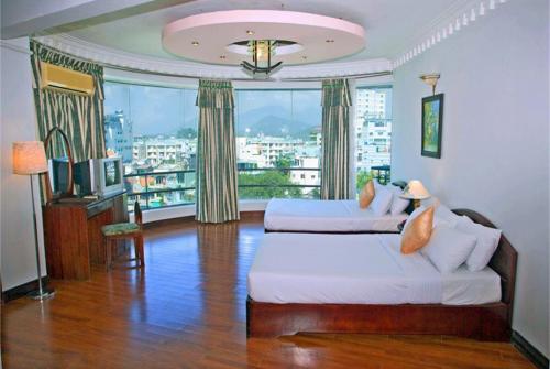 4 фото отеля Camellia Nha Trang Hotel 3* 