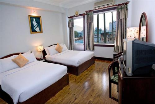 6 фото отеля Camellia Nha Trang Hotel 3* 