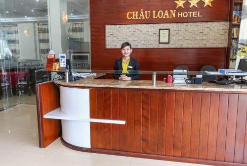 3 фото отеля Chau Loan Hotel 3* 