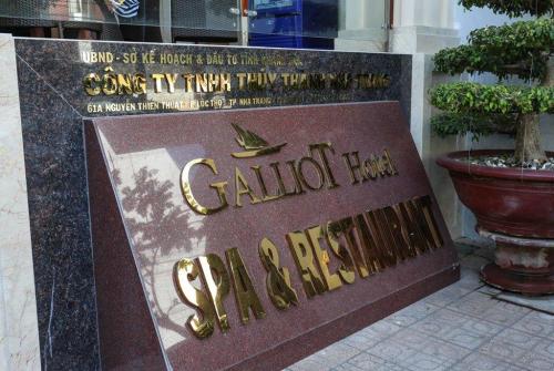 2 фото отеля Galliot 4* 