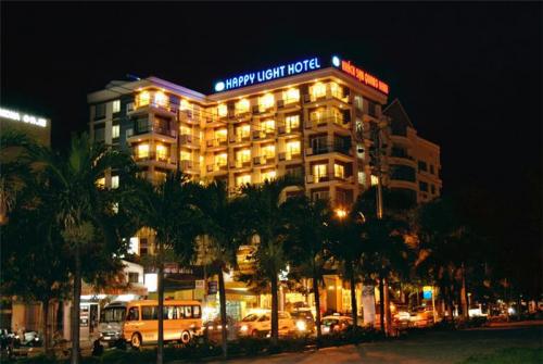 2 фото отеля Happy Light Hotel 3* 