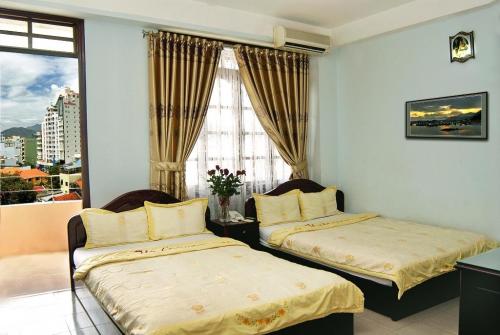 4 фото отеля Hoa Lam Hotel 2* 