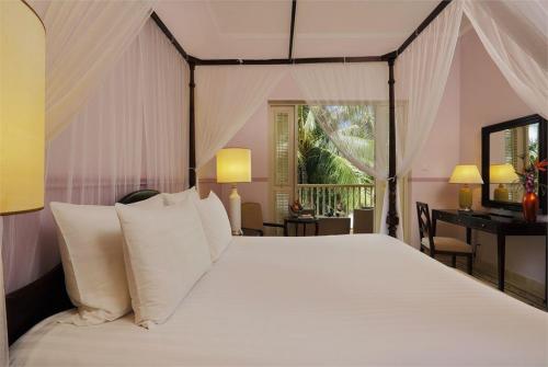 50 фото отеля La Veranda Resort 4* 