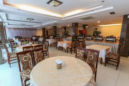 4 фото отеля Luxury Nha Trang 3* 