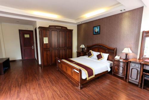8 фото отеля Luxury Nha Trang 3* 