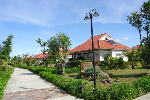 3 фото отеля Mercure Phu Quoc Resort & Villas 4* 