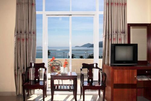 6 фото отеля Monaco Hotel Nha Trang 2* 