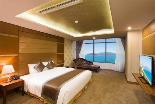 22 фото отеля Muong Thanh Nha Trang Centre 5* 