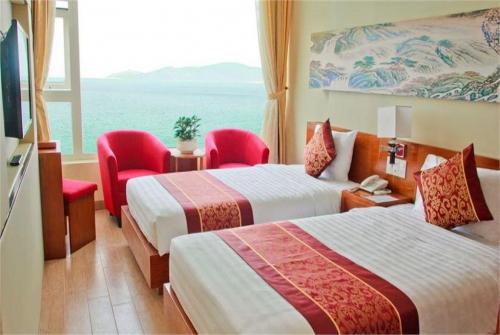 15 фото отеля Nha Trang Wonderland Hotel 3* 