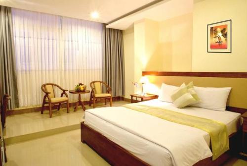 9 фото отеля Nhat Thanh Hotel 3* 
