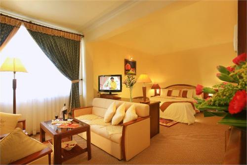 7 фото отеля Palace Hotel Vung Tau 4* 