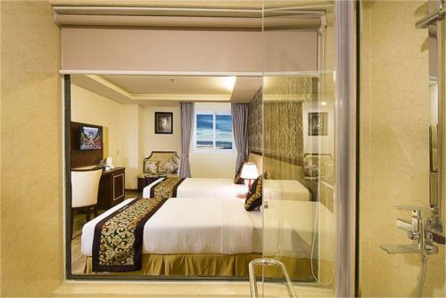 9 фото отеля Paris Nha Trang Hotel 3* 