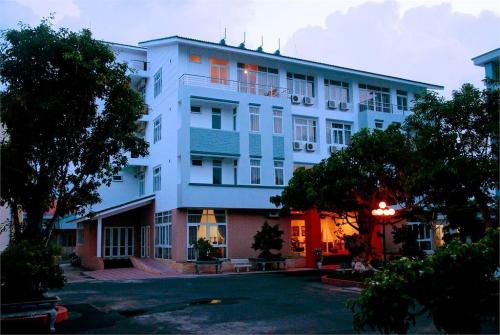 4 фото отеля Sky Hotel Nhatrang 3* 