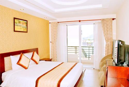 7 фото отеля Sunny Hotel Nha Trang 3* 