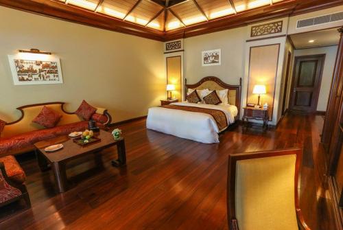 8 фото отеля Vinpearl Luxury Nha Trang 5* 