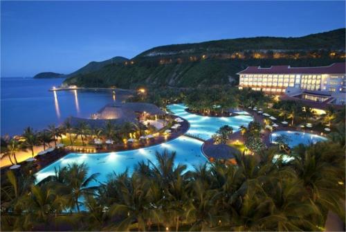 11 фото отеля Vinpearl Nha Trang Resort 5* 