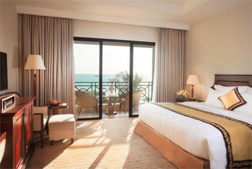 8 фото отеля Vinpearl Resort Phu Quoc 5* 